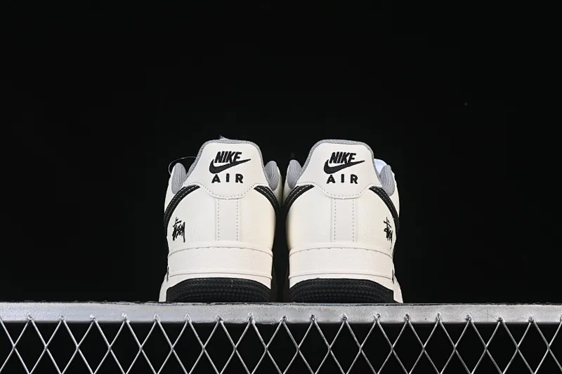 All categories Nk Air Force 1 Air Force series Nk Air Force 1 Low Air Force low-top Nike Air Force 1'07 Low Stusi co-branded beige, black and gray stitching Air Force 1 low-top casual sneakers JS8028-017